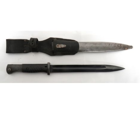 WW2 German K98 Bayonet Matching Numbers 9 3/4 inch, single edged, blued blade. &nbsp;Narrow fuller. &nbsp;Forte with maker "J