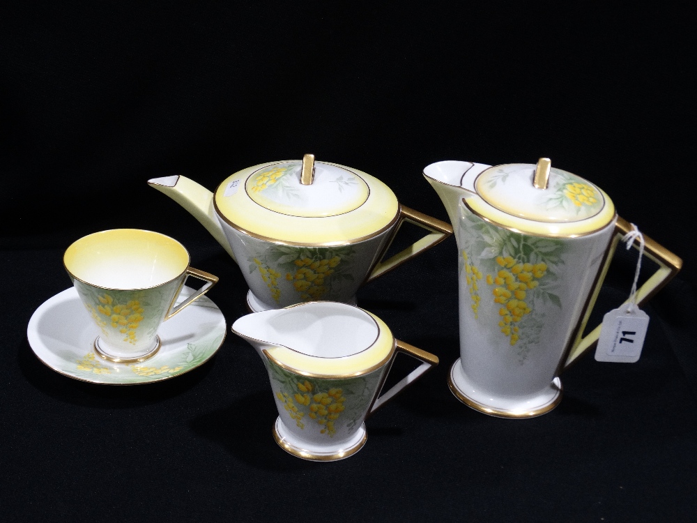 A Good FortyTwo Piece Shelley China Laburnum Pattern Tea Set, Being A