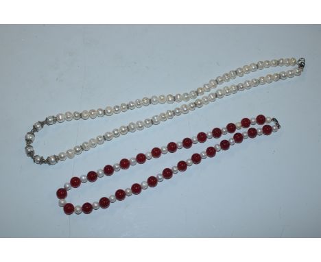 Two pearl necklaces 