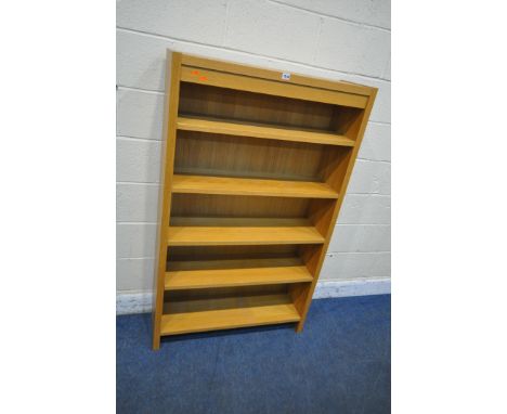 A LIGHT OAK SIX TIER OPEN BOOKCASE, width 90cm x depth 28cm x height 148cm (condition report: overall good condition)