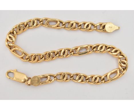 A CHAIN BRACELET, with spring release clasp, foreign assay mark and stamped 750, approximate length 220mm, approximate weight