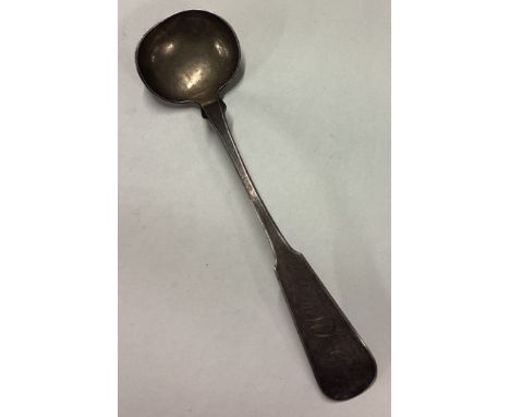 An American silver ladle. Approx. 22 grams. Est. £20 - £30.