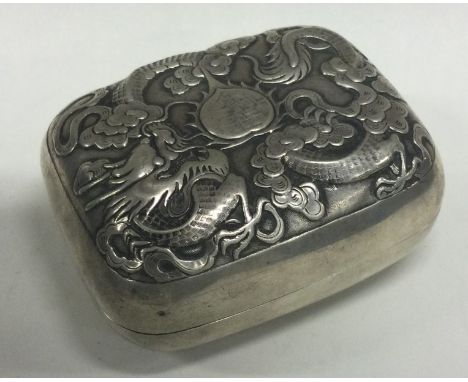 A Chinese export silver soap box. Marked to interior. Maker's mark 'YL'. Approx. 153 grams. Est. £250 - £300.