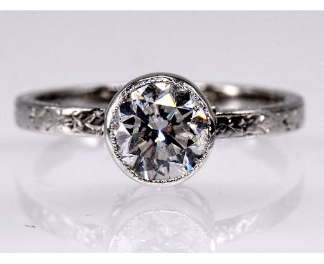   Solitär-Ring mit Brillant ca. 1,02 ct, Art Deco. Platin. Gesamtgewicht ca. 3,5 g. Chatonfassung mit bogenförmig durchbroche
