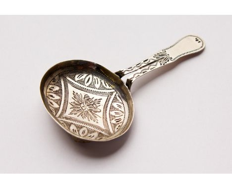 A VICTORIAN CADDY SPOON. Birmingham 1846.  Maker: Hilliard &amp; Thomson.