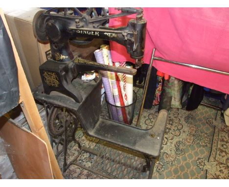 SINGER BOOT MAKERS SEWING MACHINETHIS ITEM IS NOT AT THE SALEROOMBUYER IS RESPONSIBLE TO REMOVE & COLLECT FROM A LOCAL PROPER
