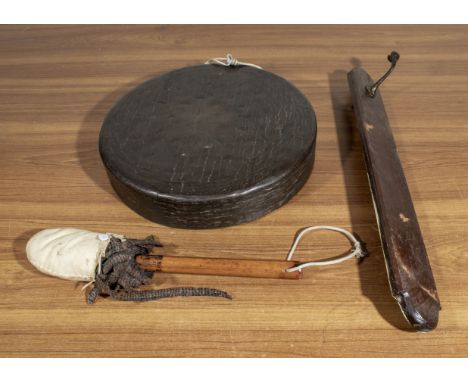 A bronze gong and hammer