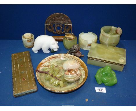 A small quantity of miscellanea to include onyx trinket box, eggs, bowl, lighter, etc.