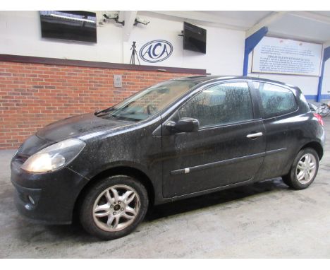 Make &amp; Model: Renault Clio Dyn Turbo 100Date of Reg: RA57 WTOColour: Blackcc: 1149MoT: 15-12-2021Fuel Type: PETROLMileage