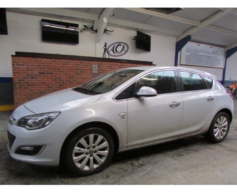Make &amp; Model: Vauxhall Astra CDTI EcoflexDate of Reg: BG62 EZVColour: Greycc: 1686MoT: 11-12-2021Fuel Type: DIESELMileage