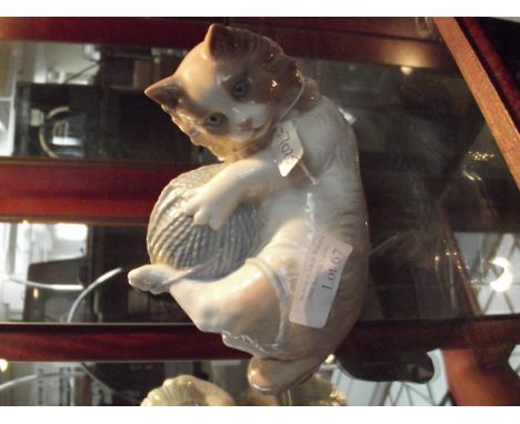 Nao figure of a kitten