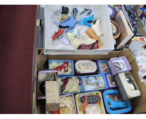 Leonardo 'If The Boot/Shoe Fits' Resin Models, many boxed and ceramic examples:- Two Boxes
