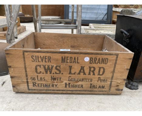 A VINTAGE C.W.S LARD WOODEN BOX 