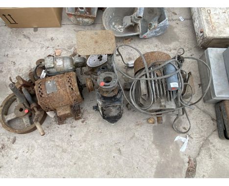AN ASSORTMENT OF VINTAGE MOTORS AND PULLEYS 