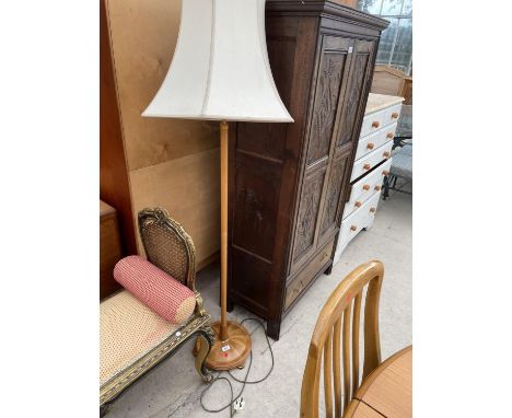 A MODERN STANDARD LAMP COMPLETE WITH SHADE 