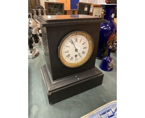A MARBLE MANTLE CLOCK 27.5CM HIGH 