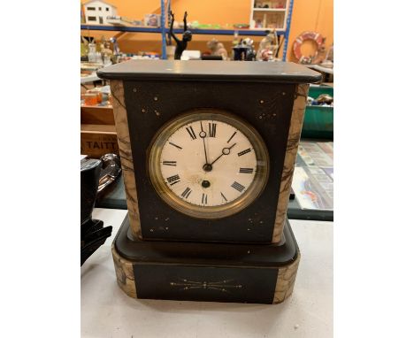 A VICTORIAN MARBLE MANTLE CLOCK 