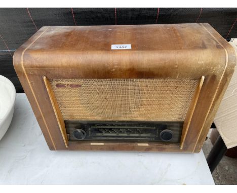 A VINTAGE PYE RADIO 