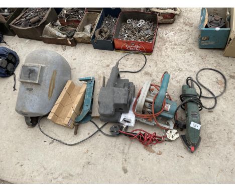 AN ASSORTMENT OF POWER TOOLS TO INCLUDE A BELT SANDER AND A CIRCULAR SAW ETC 