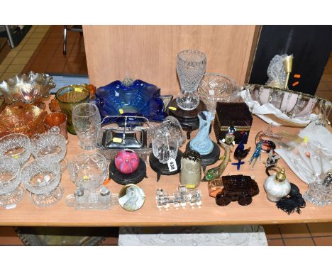A COLLECTION OF DECORATIVE GLASSWARE, to include a vintage pink and clear glass light fitting with brass detail and clear gla