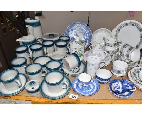 A GROUP OF CERAMICS to include a group of Wedgewood 'Blue Pacific' coffee and tea service comprising a tea pot, a coffee pot,