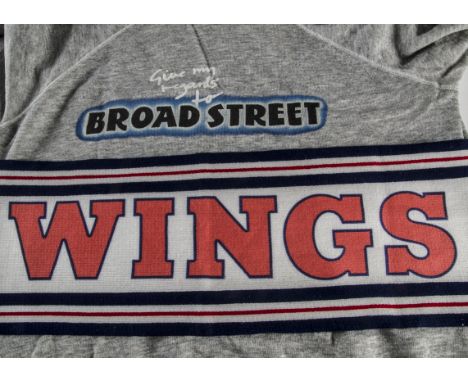 Wings/Paul McCartney, Give my regards to Broad Street sweat shirt XL and a Wings tour 1979 scarf 