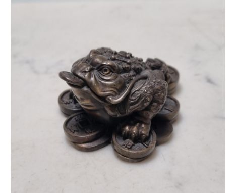A Chinese bronze Paperweight in the form of a three-legged Money Frog, 3in
