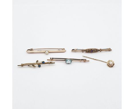 A collection of four Bar Brooches marked 9ct and a 9ct gold Stick Pin set cultured pearl, total weight approx 10.7gms