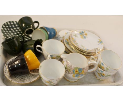 A Copeland Grosvenor tea set plus other tea wares