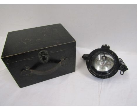 Air ministry signalling lamp 5A/760 Aldiss Bros. serial no. 727781 in case