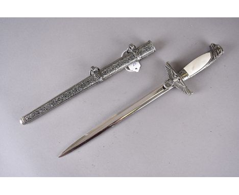 A Third Reich Diplomatic dagger by Holler Berlin, marked to blade, complete with scabbard possibly reproduction, please form 