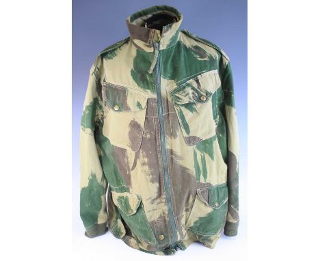 A British Airbourne Forces 1959 pattern Denison Smock, full zip front having four pockets with Newey poppers and knitted cuff