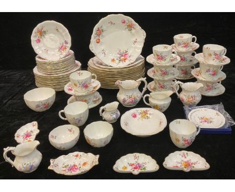 A Royal Crown Derby Posies pattern dinner and tea service comprising twelve dinner plates, twelve dessert plates, twelve side