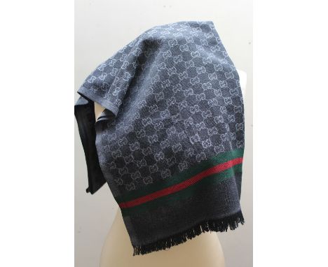 A LADIES TONAL SLATE GREY GUCCI LOGO SCARF, L 184 cm, W 66 cm