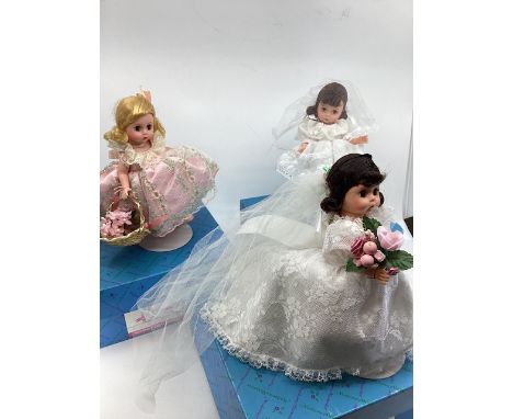 Madame Alexander Wendykins Hard plastic 7&rdquo; vintage toy dolls all boxed to include; brides, Flower girl and First commun