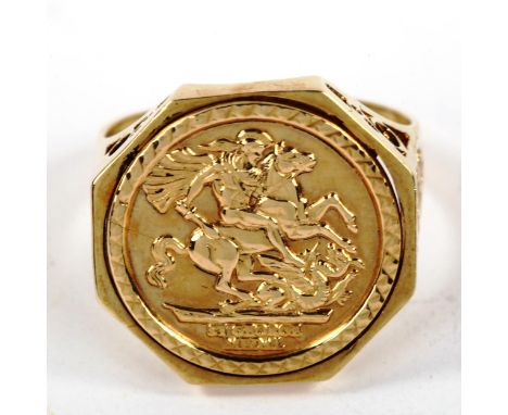 A 9ct gold St George medal ring, size Q, 3.2g 