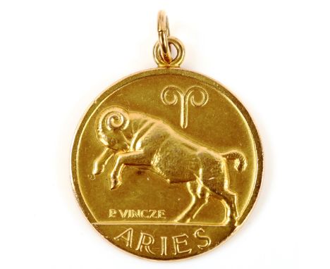 A 9ct gold Aries zodiac pendant, diameter 22.4mm, 5.2gNo damage or repairs, only light surface wear, hallmarks clear, stamped