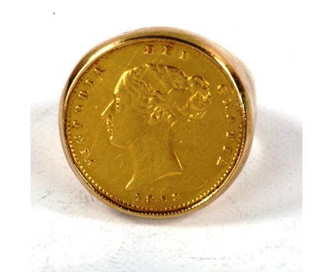 A Victoria 1853 gold half sovereign coin ring, in 9ct mount, size K, 9.9g (shank cut) 