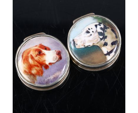 A pair of silver printed porcelain dog pillboxes, diameter 3cm (2)No damage or repairs, only light surface wear, hinged lids 