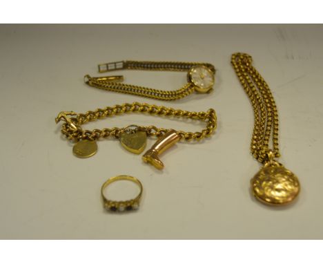 Jewellery - a 9ct gold bracelet, with 3 charms; a 9ct gold ring set with garnets and seed pearls  a belcher link locket and c