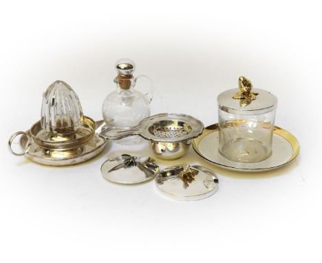 A silver lemon squeezer, and a small collection of silver (qty)