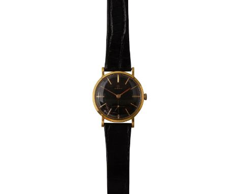 An 18K gold cased Vendome manual wind wristwatchthe black dial with gilt numerals, and subsidiary seconds with sweeping minut