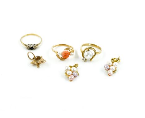 FIVE ITEMS OF JEWELLERY (5)Comprising; a gold, sapphire and diamond three stone ring, a gold, coral and cultured pearl ring, 