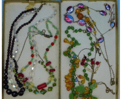 Nine vintage necklets