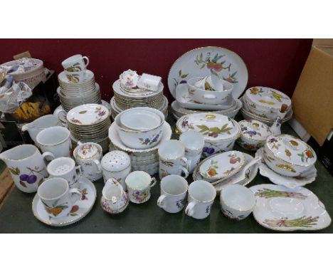Royal Worcester Evesham pattern dinnerwares, approximately one hundred pieces and other china including Royal Crown Derby Der