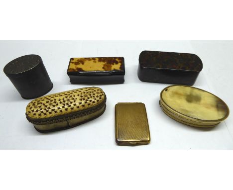 A horn Snuff Box, papier mache snuff box and four other items. 