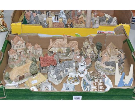 TWO BOXES OF THIRTY-THREE DAVID WINTER AND LILLIPUT LANE SCULPTURES, to include Snow Cottage, Brookside Hamlet (signs of rubb