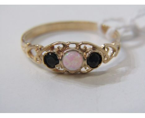 3 STONE OPAL &amp; SAPPHIRE RING, 9ct yellow gold ring, set a  central opal flanked by 2 sapphires, size O/P 