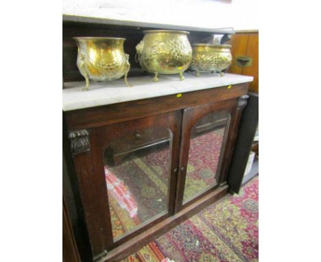 VICTORIAN ROSEWOOD WHITE MARBLE TOPPED CHIFFONIER, mirrored twin cupboard base doors with pierced brass gallery scroll suppor