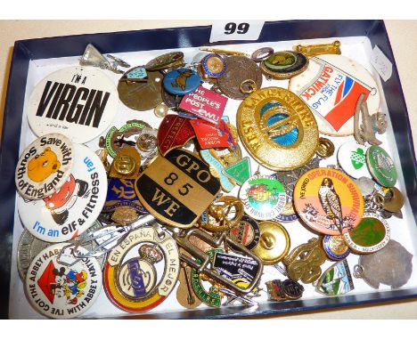 Collection of vintage badges etc, some enamel